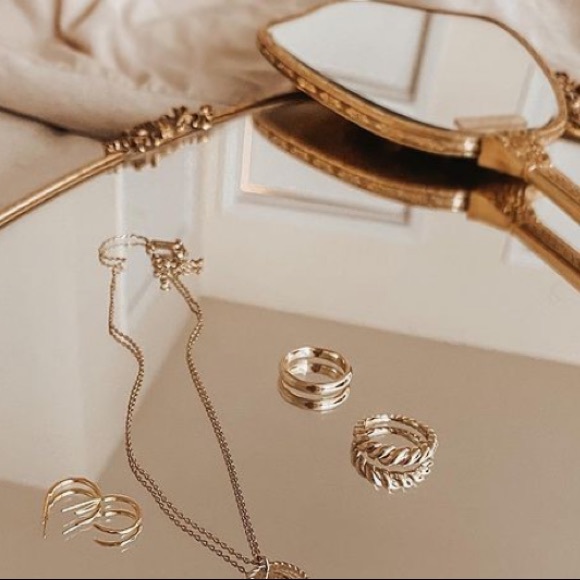 Zara knee length floral skirt - Picture 1 of 1